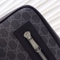 Gucci Marsupio nero con GG 