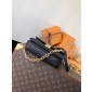 M46595 Pochette Métis East West