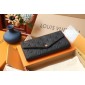 M82257 Sarah Wallet