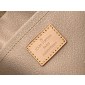 M83112 Trousse Toilette Locker Dopp Kit