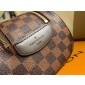 N47527 king size toiletry bag 